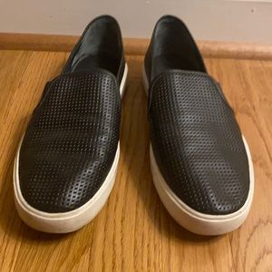 Vince Blair 5 Slip On Sneaker